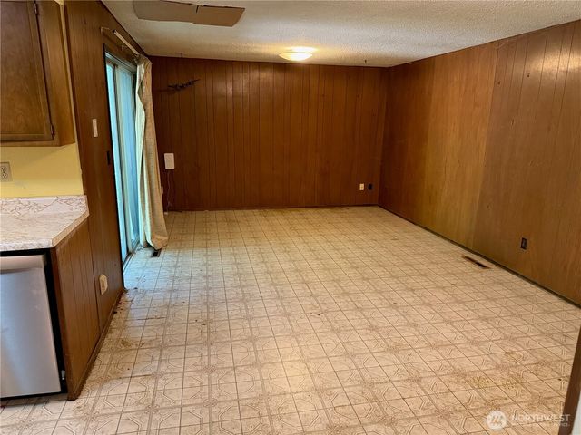 5006 21st Avenue SE, Lacey, WA 98503