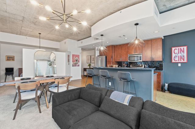 360 Nueces ST 2101, Austin, TX 78701
