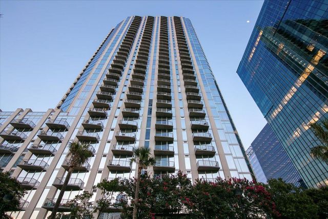 360 Nueces ST 2101, Austin, TX 78701