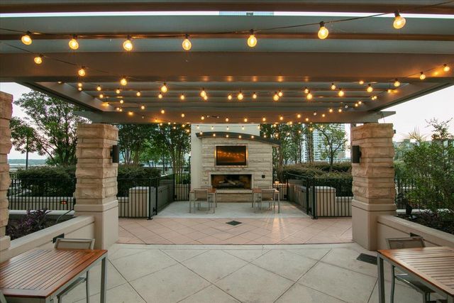 360 Nueces ST 2101, Austin, TX 78701