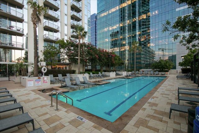 360 Nueces ST 2101, Austin, TX 78701