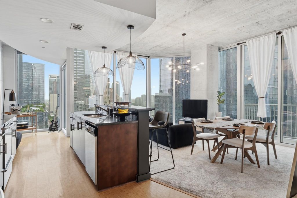 360 Nueces ST 2101, Austin, TX 78701