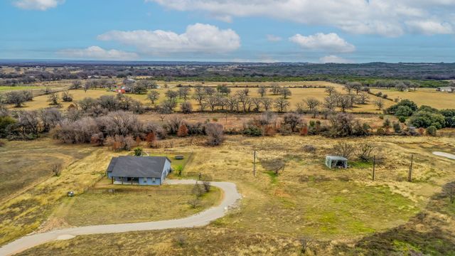 229 Gafford Street, Lipan, TX 76462