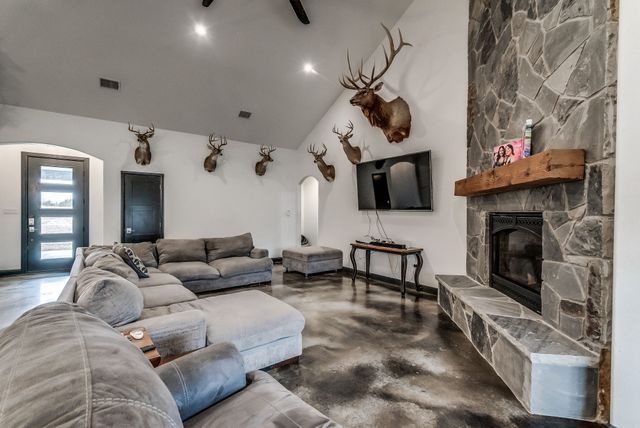 229 Gafford Street, Lipan, TX 76462