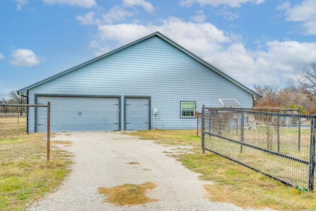 229 Gafford Street, Lipan, TX 76462