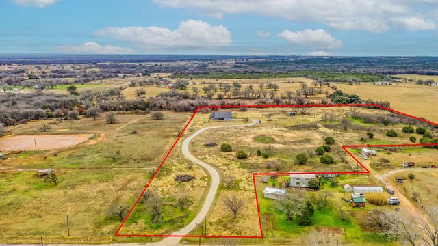 229 Gafford Street, Lipan, TX 76462