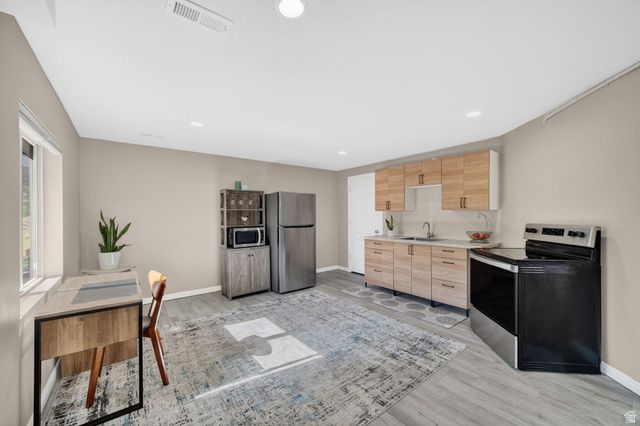 923 E ABSAROKA CT, Draper, UT 84020