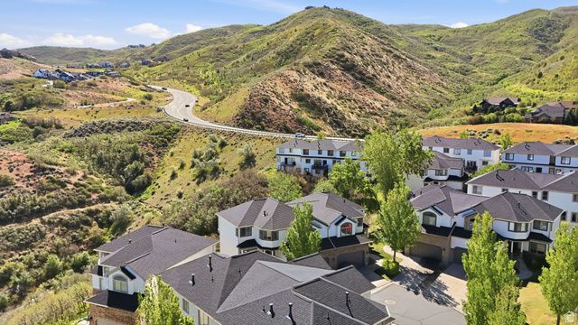 923 E ABSAROKA CT, Draper, UT 84020
