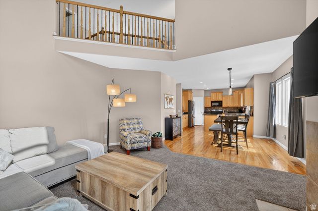 923 E ABSAROKA CT, Draper, UT 84020