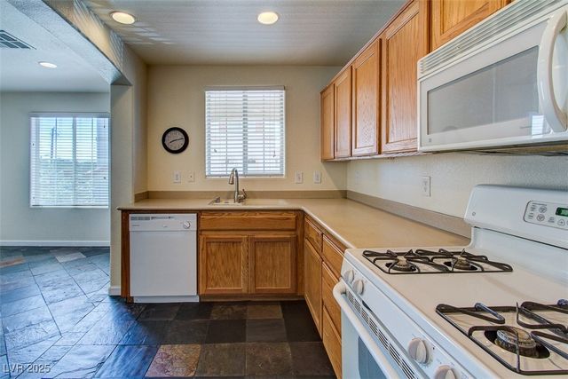 6952 Canary Ivy Way, Las Vegas, NV 89156