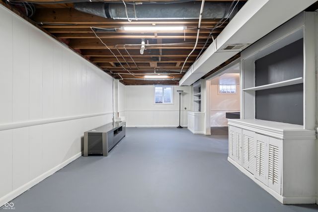 2551 E 68th Street, Indianapolis, IN 46220