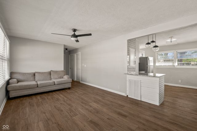 2551 E 68th Street, Indianapolis, IN 46220