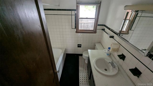 153 W Main Street, Kings Park, NY 11754