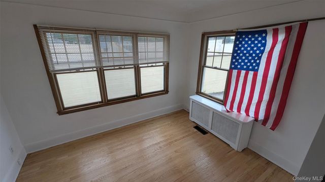 153 W Main Street, Kings Park, NY 11754