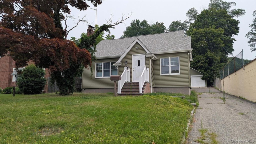 153 W Main Street, Kings Park, NY 11754