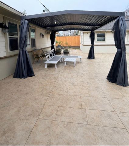 9770 Tappenbeck Drive, Houston, TX 77055