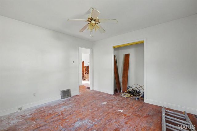 10068 Stimson Drive, St Louis, MO 63137