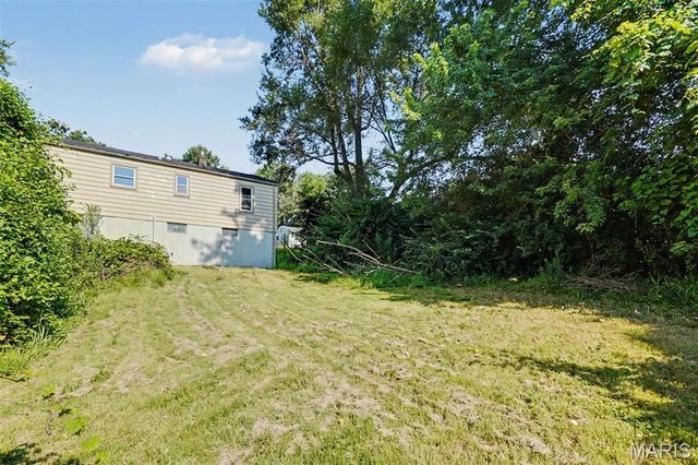 10068 Stimson Drive, St Louis, MO 63137