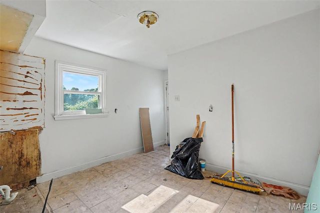 10068 Stimson Drive, St Louis, MO 63137