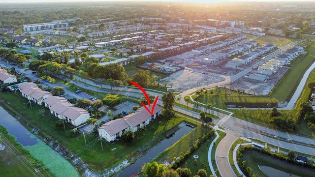 4542 Lucerne Lakes Boulevard E 202, Lake Worth, FL 33467
