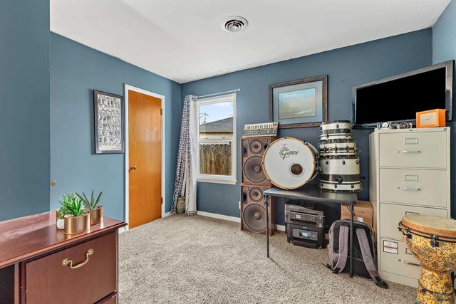 231 PHILIP DR, Rapid City, SD 57702