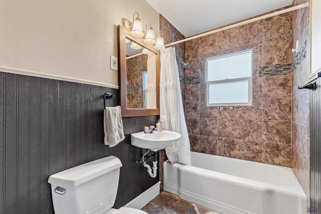 231 PHILIP DR, Rapid City, SD 57702
