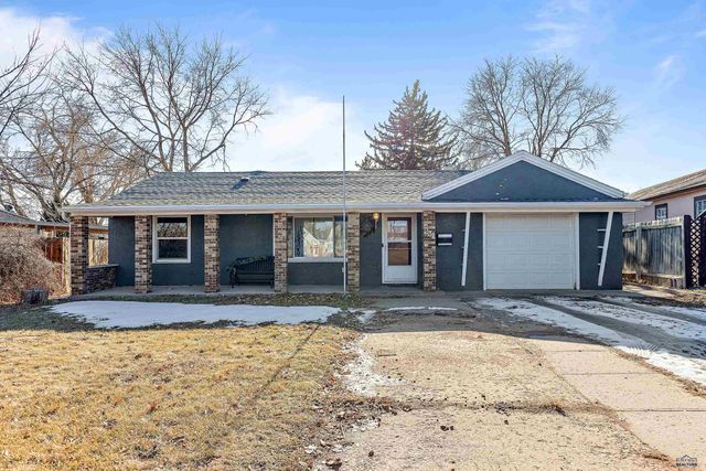 231 PHILIP DR, Rapid City, SD 57702