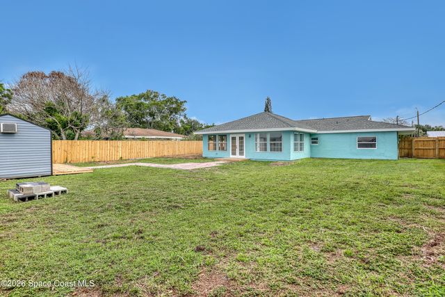 2010 Algeria Street NE, Palm Bay, FL 32905