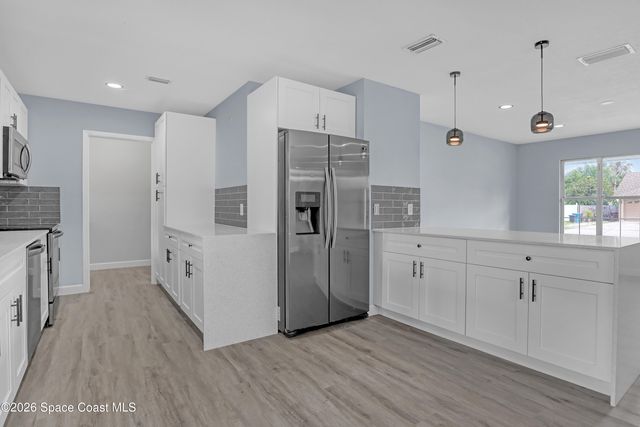 2010 Algeria Street NE, Palm Bay, FL 32905