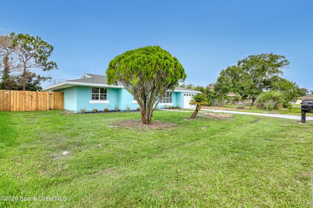 2010 Algeria Street NE, Palm Bay, FL 32905