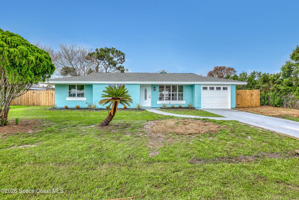 2010 Algeria Street NE, Palm Bay, FL 32905