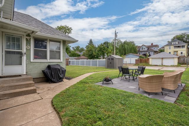 1718 13th Avenue, Moline, IL 61265
