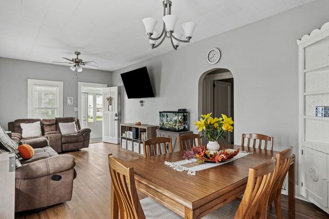 1718 13th Avenue, Moline, IL 61265
