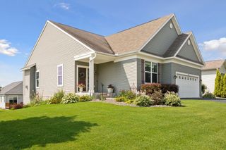 3783 Terra Vista Way, Chaska, MN 55318