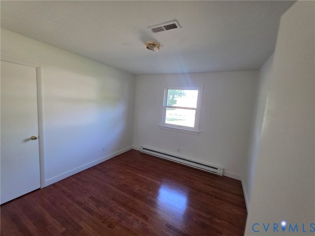 7967 Vaughan Dr, Mechanicsville, VA 23111
