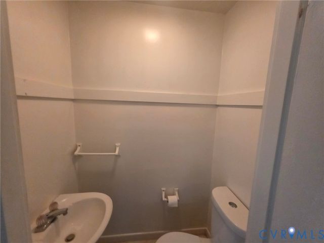 7967 Vaughan Dr, Mechanicsville, VA 23111