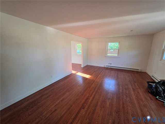 7967 Vaughan Dr, Mechanicsville, VA 23111