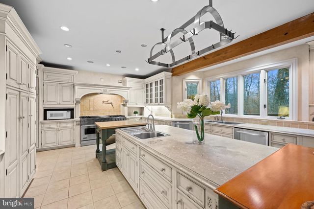 11552 SPRINGRIDGE RD, Potomac, MD 20854