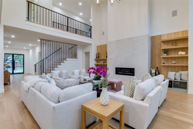 3629 Vancouver Drive, Dallas, TX 75229