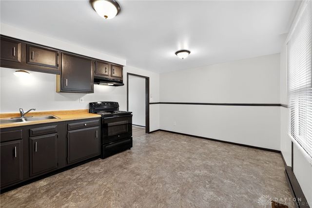 5009 Yalecrest Drive, Dayton, OH 45417