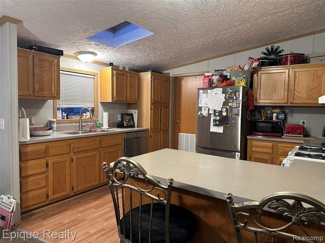 13 Fox Hound Court, Grand Blanc, MI 48439