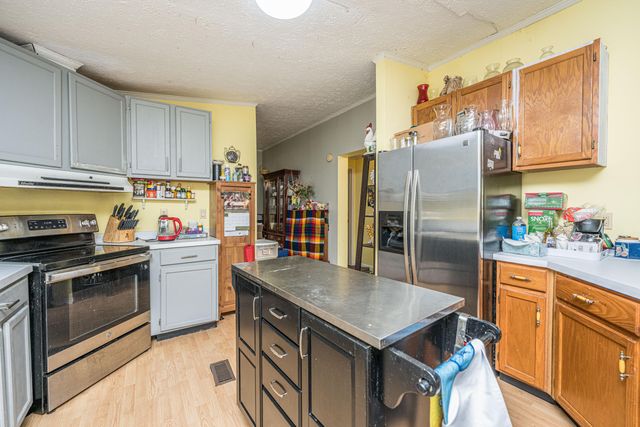 253 Winter Drive, Cottageville, SC 29435