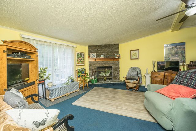 253 Winter Drive, Cottageville, SC 29435