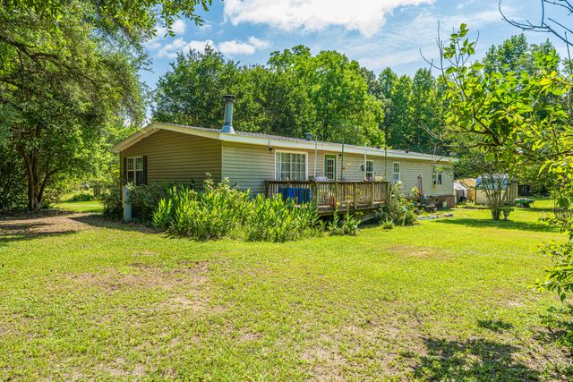 253 Winter Drive, Cottageville, SC 29435