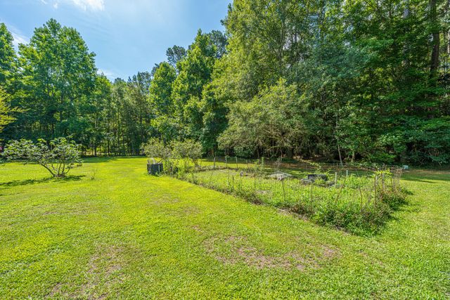 253 Winter Drive, Cottageville, SC 29435