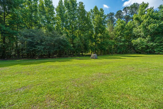253 Winter Drive, Cottageville, SC 29435