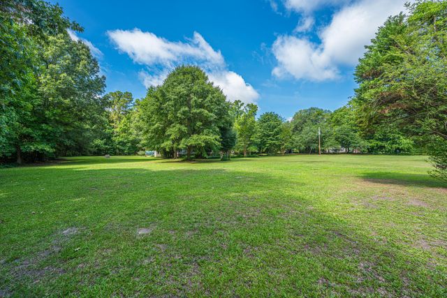 253 Winter Drive, Cottageville, SC 29435
