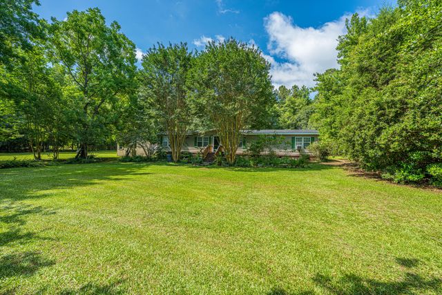 253 Winter Drive, Cottageville, SC 29435