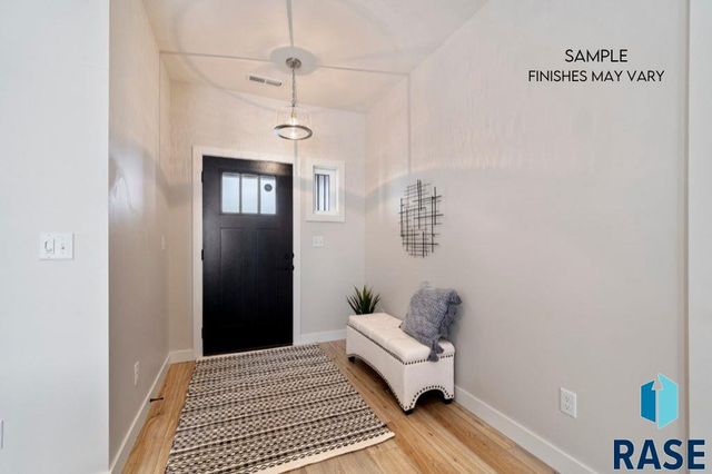 1768 N Otto Ave Avenue, Sioux Falls, SD 57110