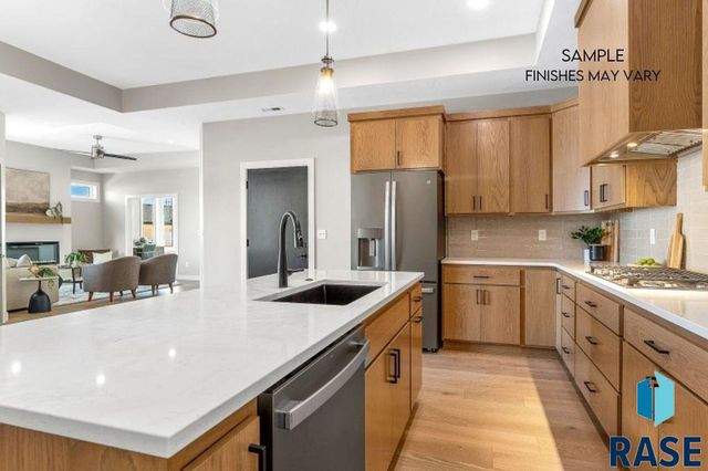 1768 N Otto Ave Avenue, Sioux Falls, SD 57110